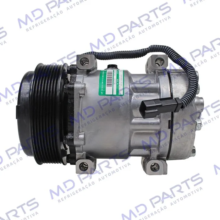 Compressor 7H15 SANDEN Original 8044/ 8242/ 8112/ 6028/ 8176 Caminhão NH 1999 Até 2006/ FH/ FM 1998 ATé 2007 Caminhão VM Todos / Máquina Volvo - 24 Volts Polia 8pk 132mm OEM: 11412631
