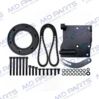 Suporte do Compressor Sanden 7H15 / 5H14 Polia 2A Caminhão Mercedes Benz Axor 1933 / 2533 Motor OM-LA 926-II / Atron Todos Exceto 1635 / Atego 1315 / 1318 / 1718 / 1620 Eletrônico